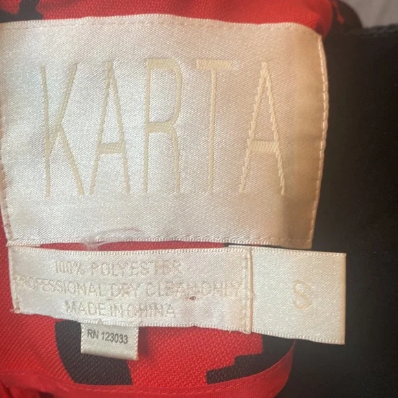 💄💃 Gorgeous vintage dress with billowy sleeves and black crystal appliqués EUC - Picture 10 of 11